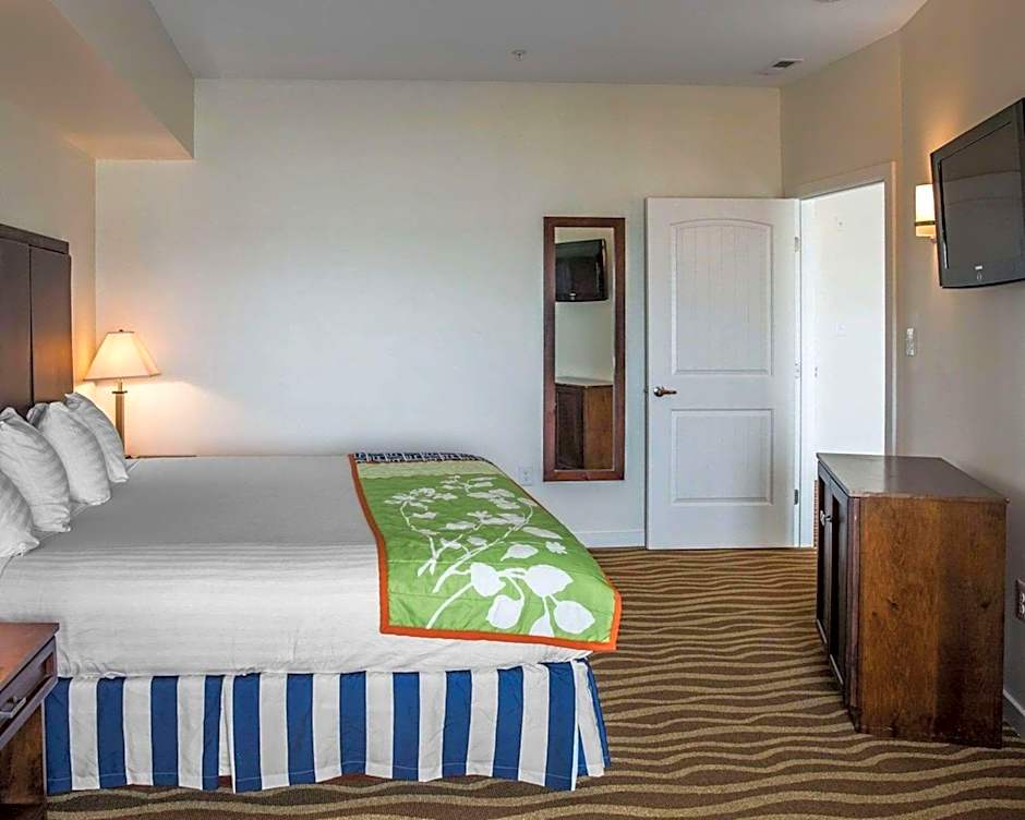 Island Inn & Suites, an Ascend Collection Hotel