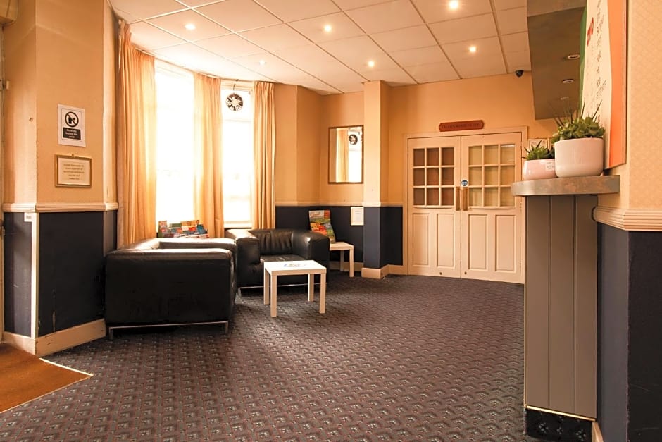 OYO The Contractor Hotel