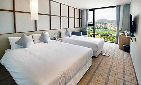 Family Room with Triple beds