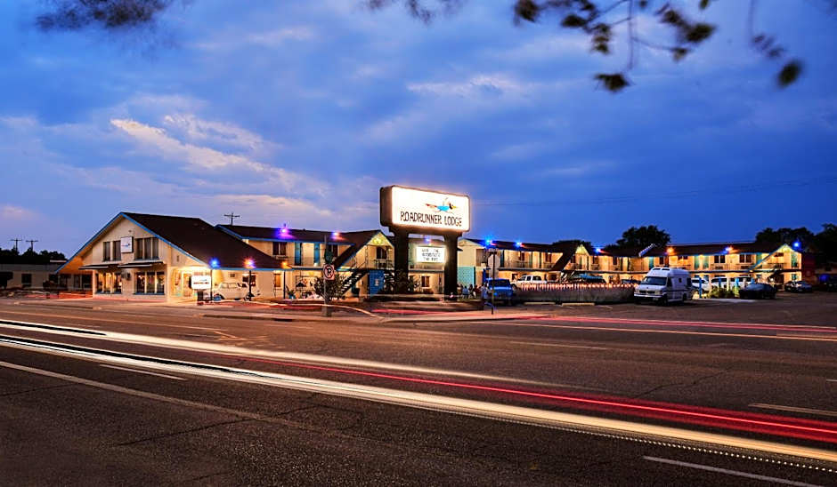 Roadrunner Lodge Motel