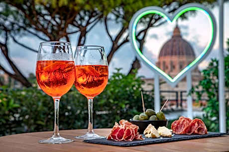 Fragrance Hotel St. Peter