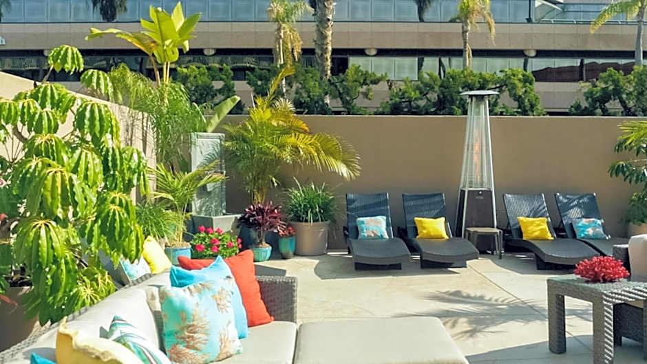 Inn by the Sea Hotel