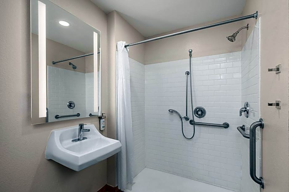 Candlewood Suites Mobile-Downtown By IHG