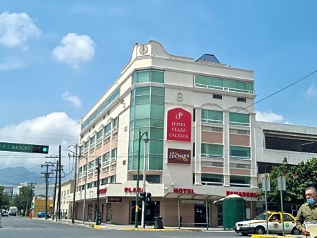Hotel Plaza Calzada