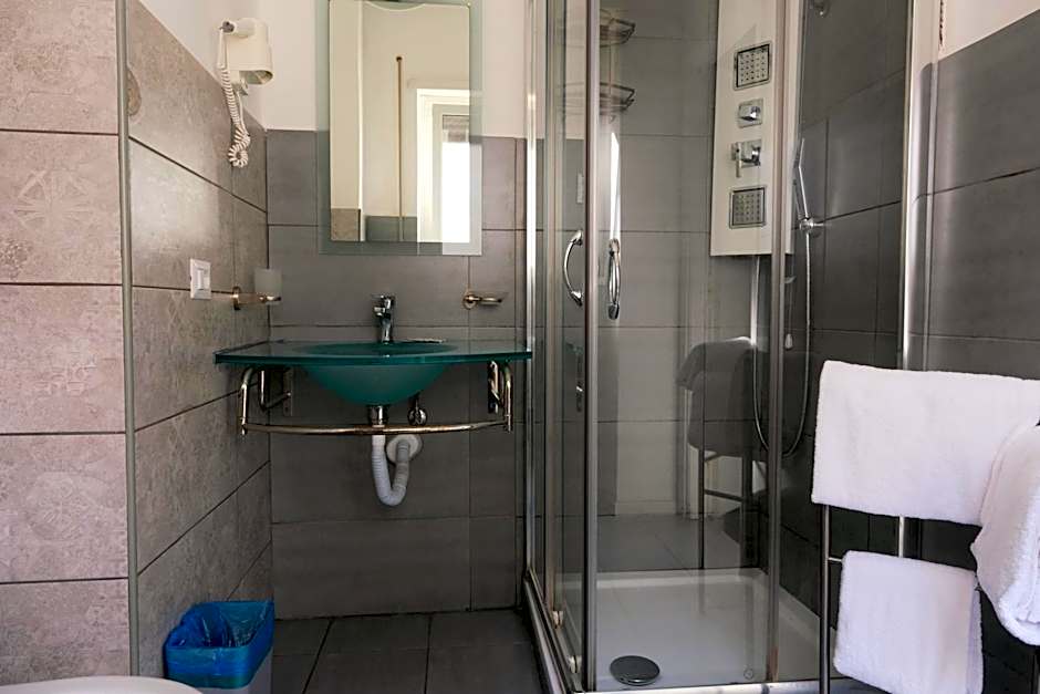 Vatican Central Suites