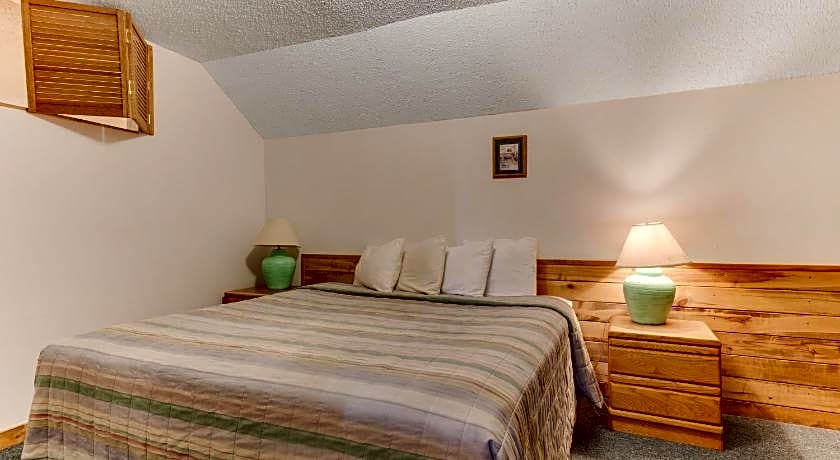 Dolores Mountain Inn