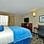 Wyndham Garden Elk Grove Village / O'Hare