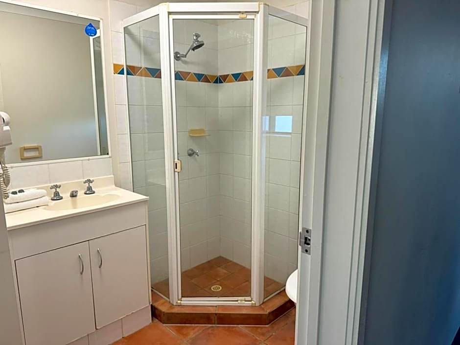 Chevron Palms by Gold Coast Premium