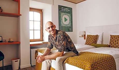Standard Room with Balcony, garden & lake view