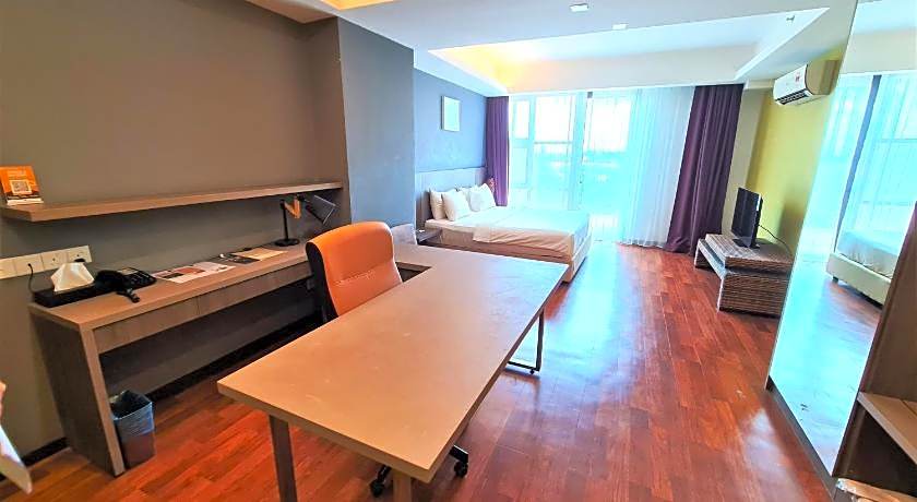 Nexus Regency Suites & Hotel