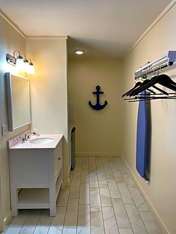 Double Queen Studio with Kitchenette