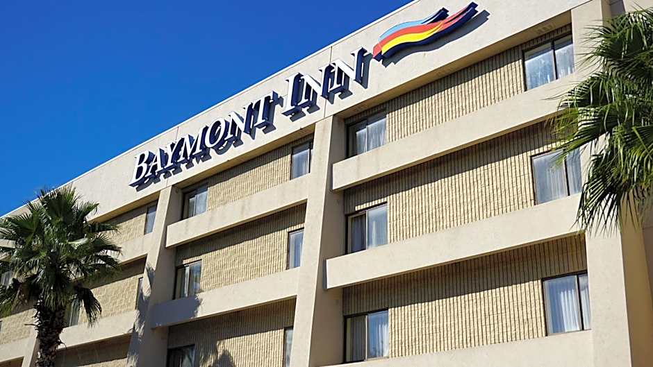 Baymont by Wyndham Arlington At Six Flags Dr