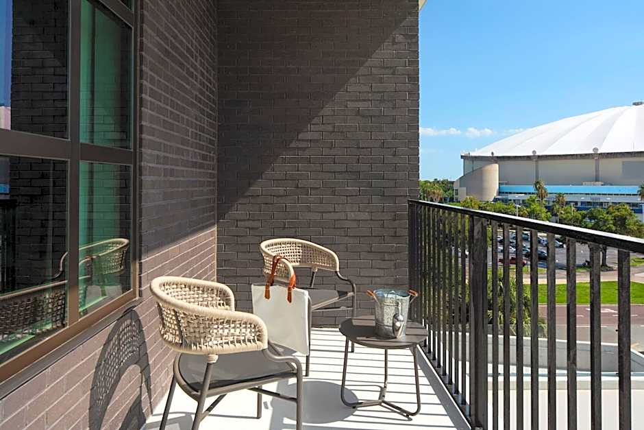 Moxy St. Petersburg Downtown