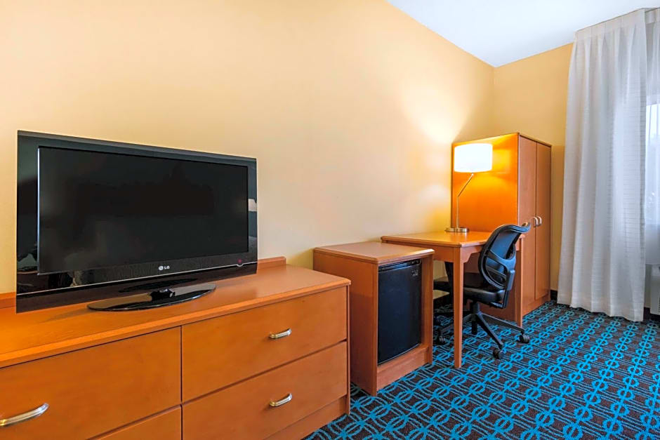 Fairfield Inn & Suites St. Cloud
