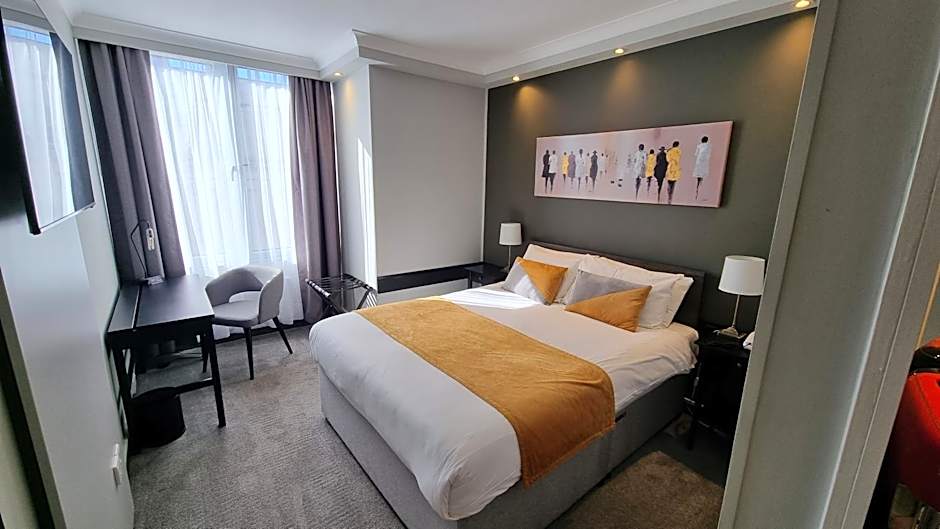 Lancaster Hall Hotel