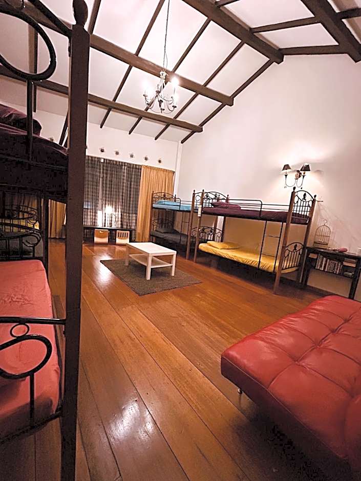 New Great Shanghai Female Hostel