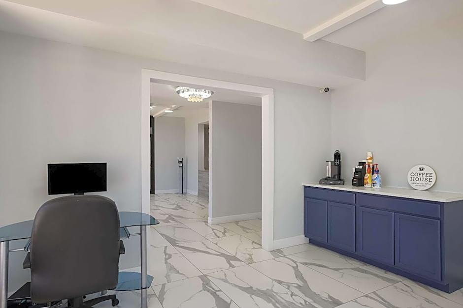 Suburban Studios Hinesville - Fort Stewart Area