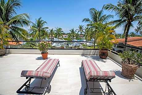Grand Marina Villas
