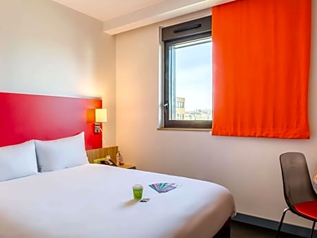 ibis Styles Romans-Valence Gare TGV