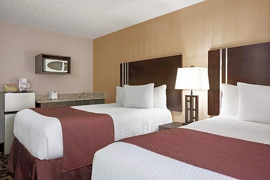 Days Inn by Wyndham Sylvan Lake