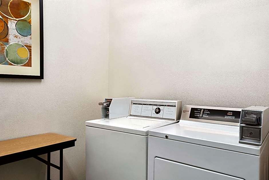 Hawthorn Suites By Wyndham Decatur