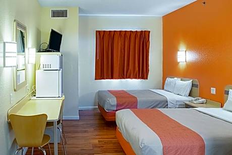 Motel 6-Seymour, IN - North