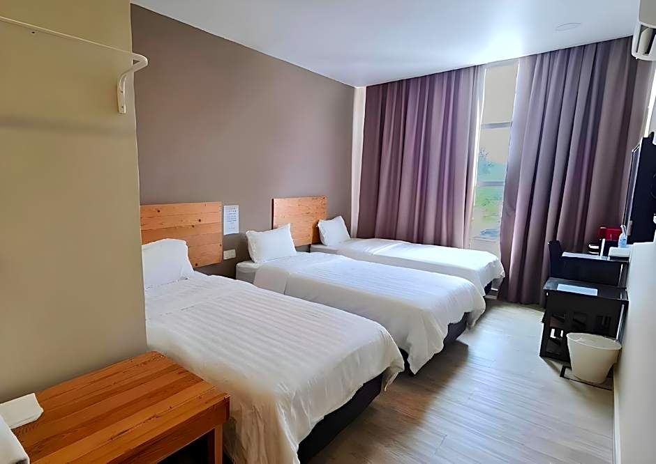 Sg. Paka Hotel