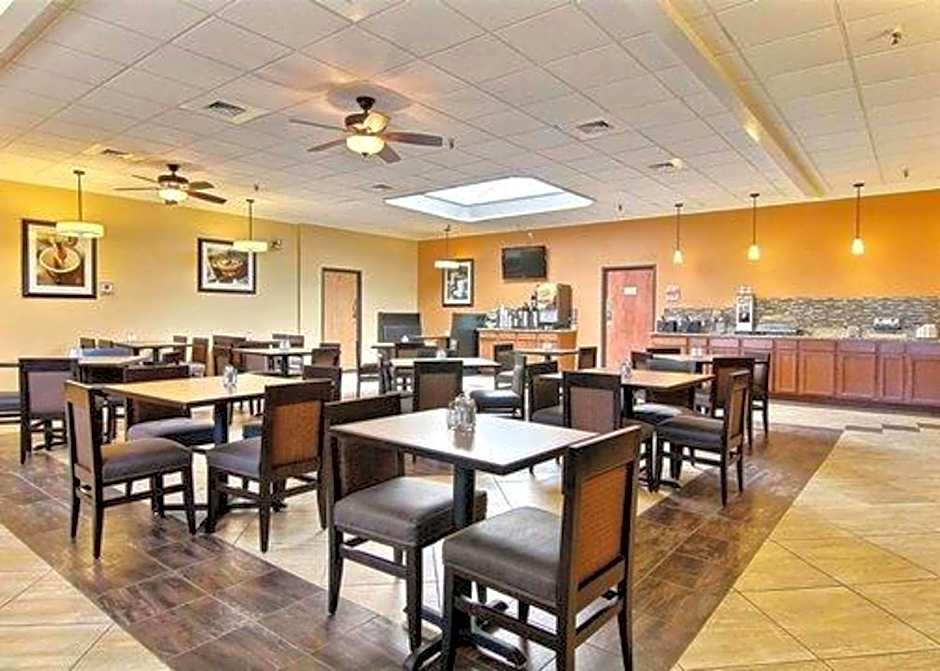 Quality Inn Thief River Falls