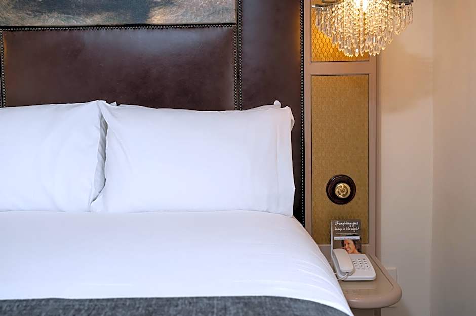 Antelope by Greene King Inns