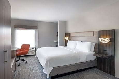 King Room - Hearing Accessible - Non-Smoking