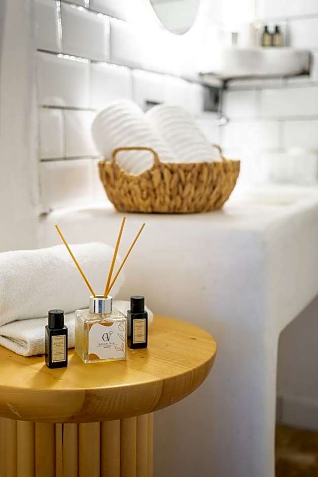 Gran Via Alsancak ( Boutique Hotel )