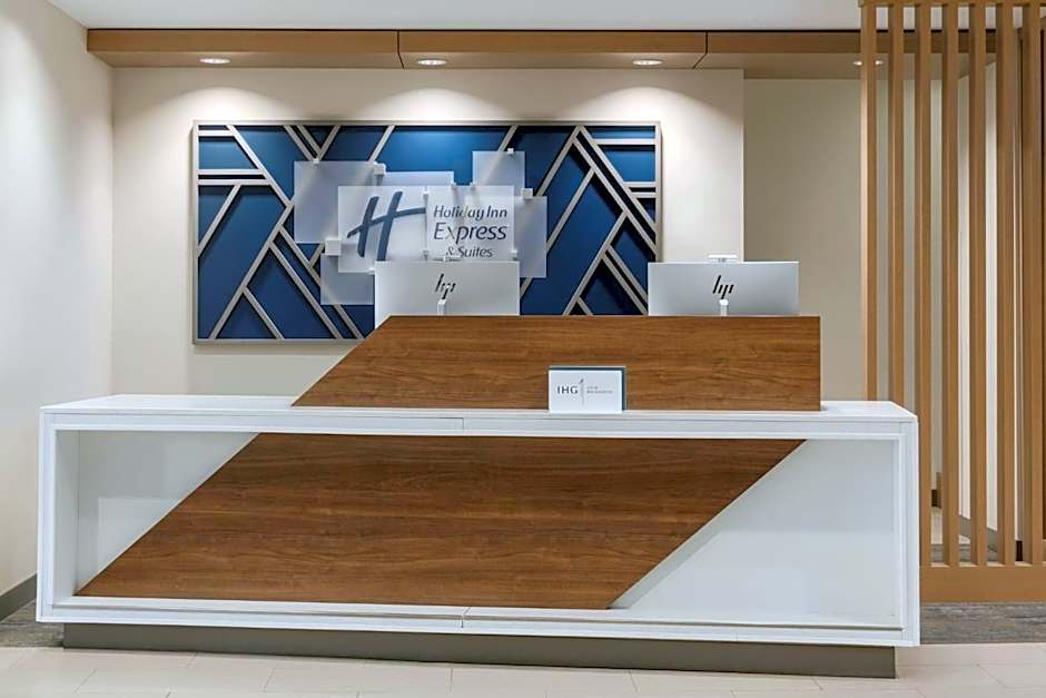 Holiday Inn Express & Suites Vaughan Southwest By IHG