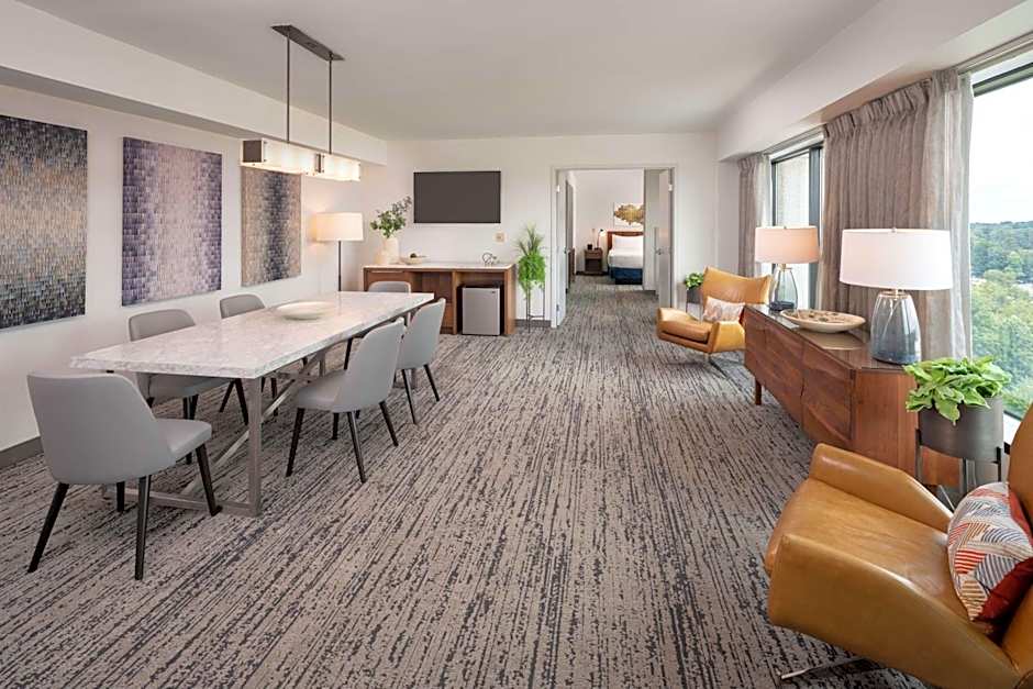 Hilton Fairfax, VA