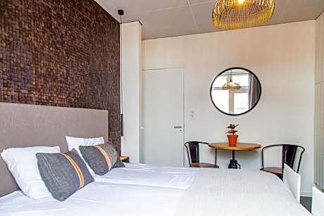 Deluxe Double Room with Bath