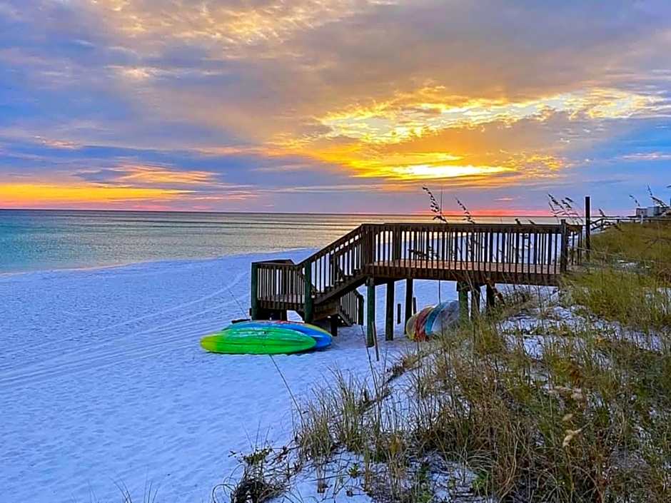 Sunrise Surprise 9th floor 2BR 2 BA King Suite Beach shuttle, heated pool!
