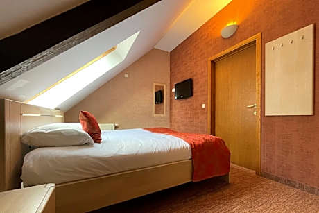 Double Room with Private External Bathroom