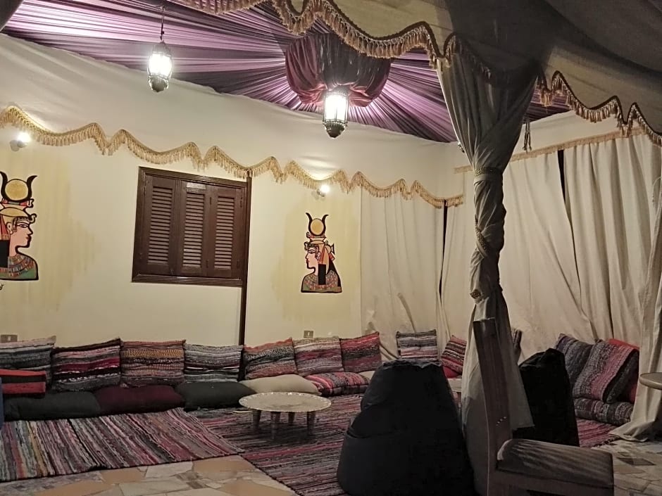 Atlantis Pyramids Inn