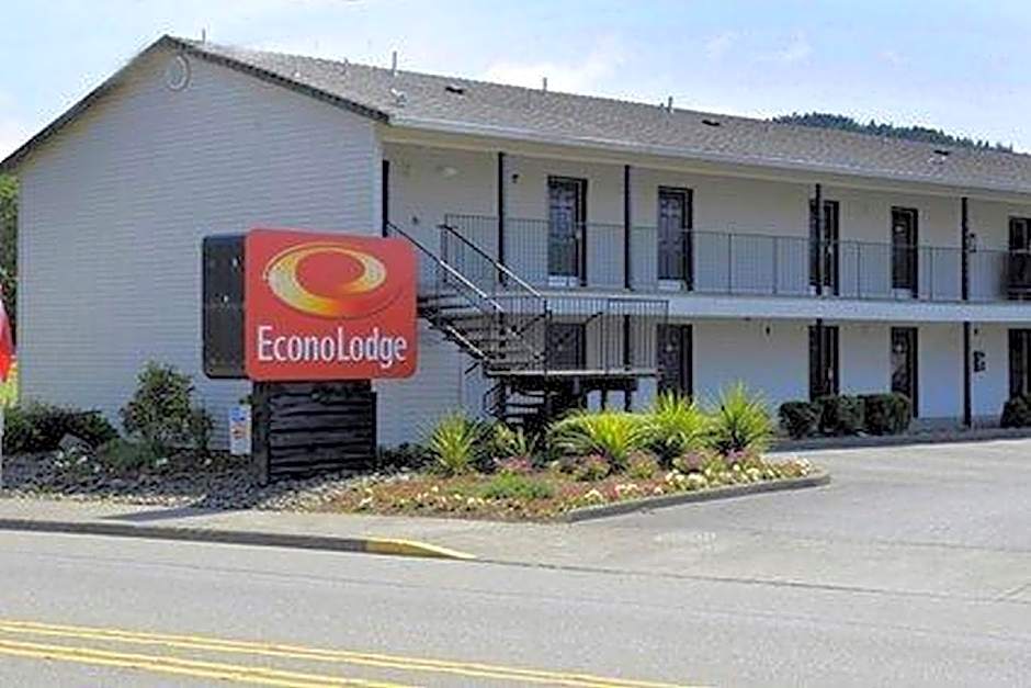 Garibaldi Inn at the Bay