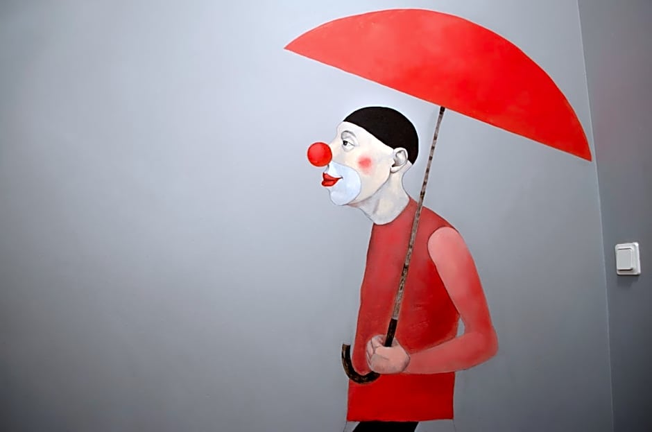 Red Nose Hostel with Self-Check In