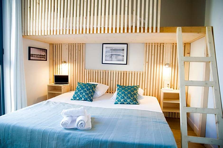 Georges Hostel & Café