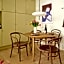 Apēron Apartment Hotel