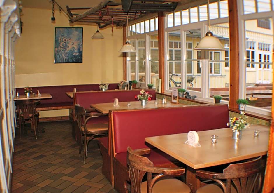 Landgasthof zur krummen Linde