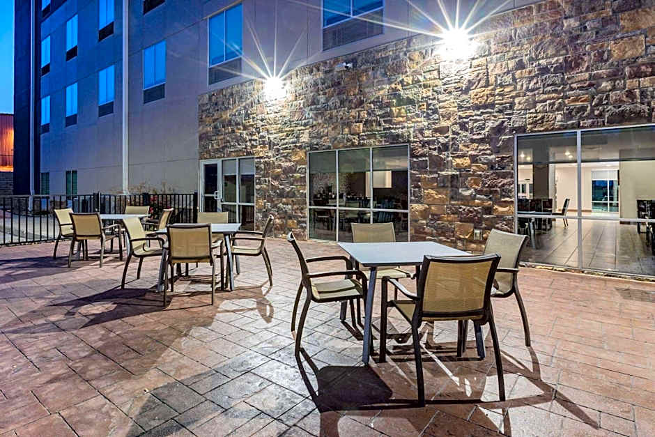 La Quinta Inn & Suites by Wyndham Jackson/Cape Girardeau