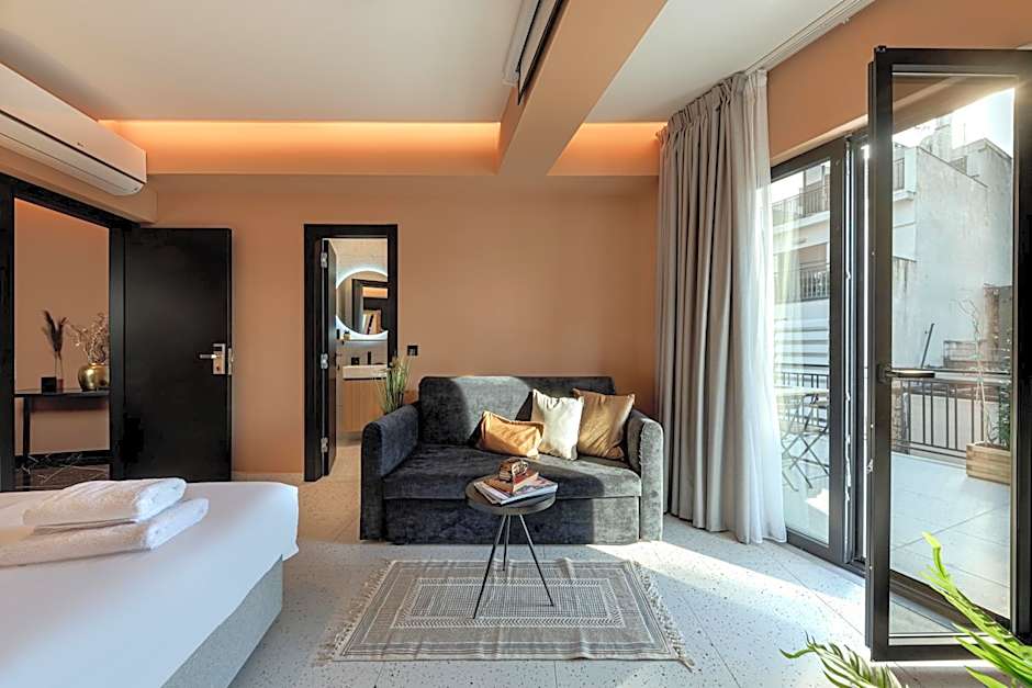 Clyde Athens by Nin&Bau