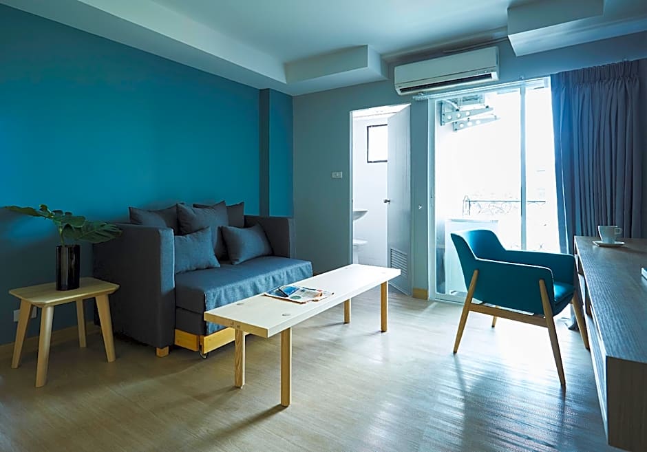 Theorie Hotel Sukhumvit 107 by SLH