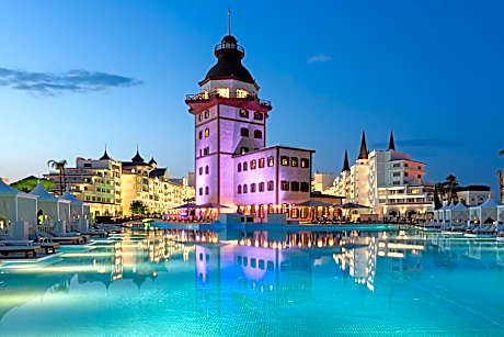 Titanic Mardan Palace