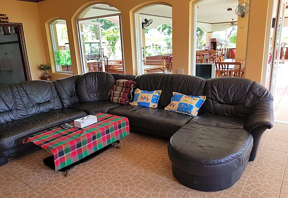 Changthai Comfort Guest House