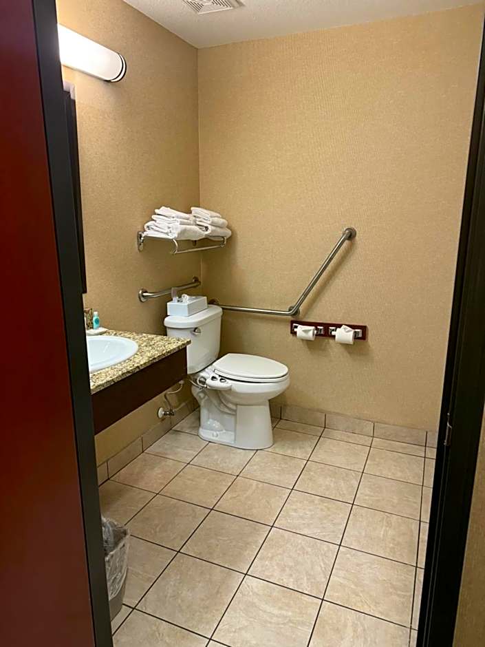 Comfort Inn & Suites Airdrie