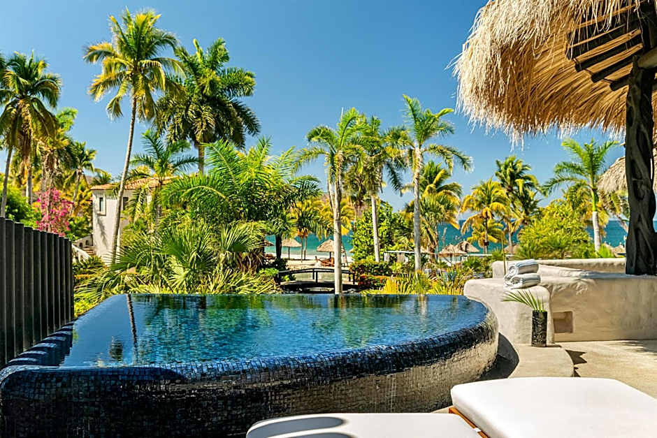 Thompson Zihuatanejo, A Beach Resort by Hyatt