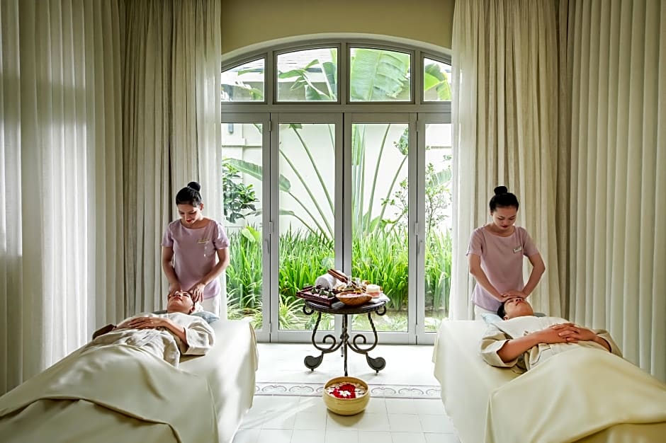FLC Luxury Hotel Samson